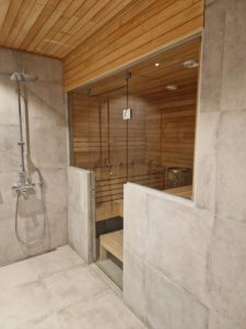 lasinen saunan lasiseinä