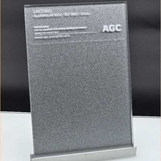 Alumiini Hopea 9007  , Taustamaalattu lasi 4mm (Lacobel lasit)