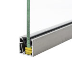 Lasiseinäprofiili 12–12,76 mm:n laseille, Harjattu RST , L=3500