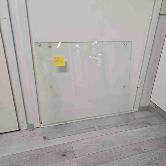 4mm kirkas,karkaistu,  610x613mm